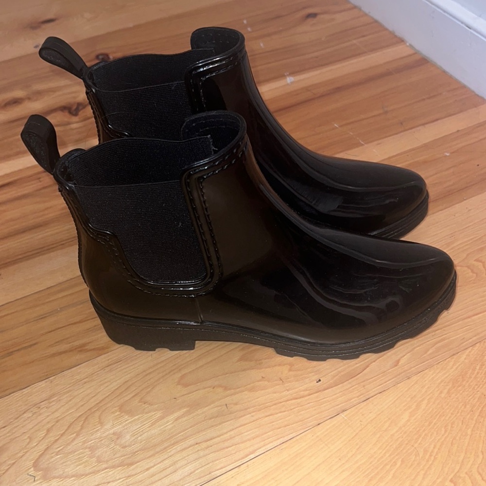 Lucky Brand rain boot size 8